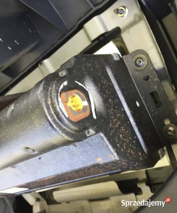 DESKA ROZDZIELCZA KONSOLA PODUSZKA PASAŻERA świętokrzyskie