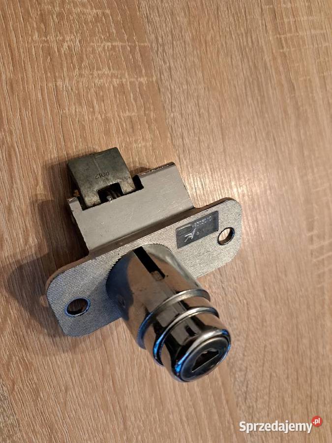 Zamek klapy bagażnika Fiat125p Zamki, wkładki i kluczyki wielkopolskie Leszno