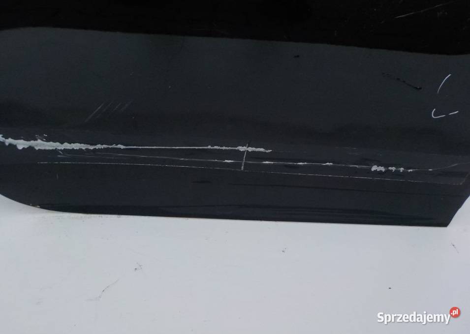 DRZWI PRAWY TYŁ TOYOTA AURIS