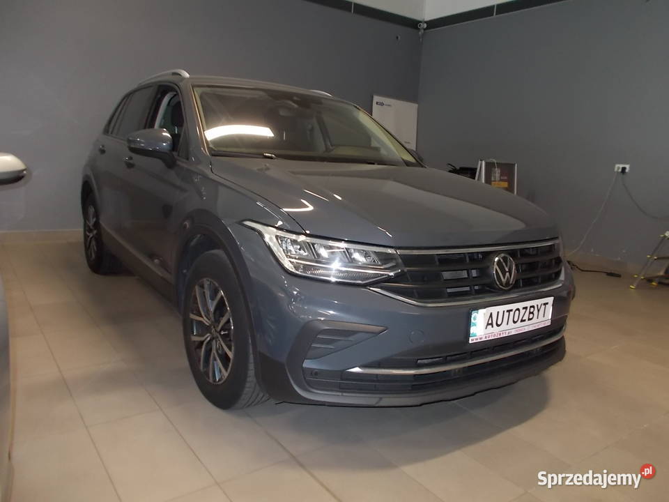 VW TIGUAN 15 benzynaAutomatsalon Polska Rok produkcji 2023 Dębica