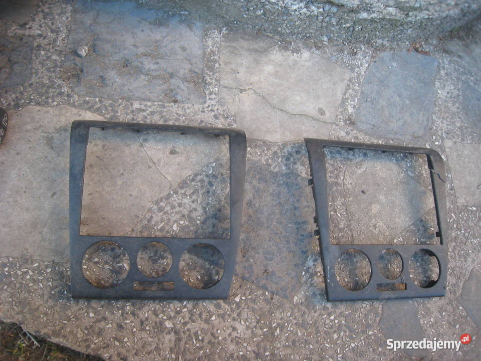 Ramka konsoli centralnej kokpitu Skoda Octavia I Kraków