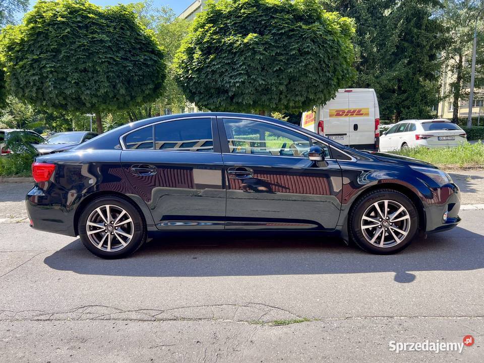 Toyota Avensis III 18 Premium benzyna automat MP3
