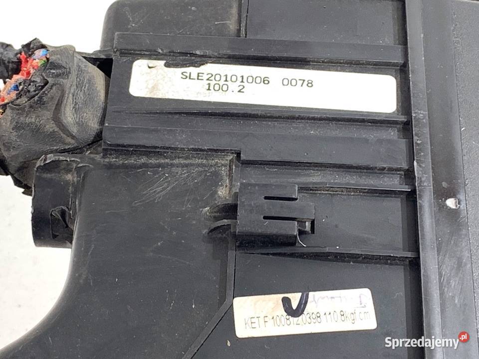 SKRZYNKA BEZPIECZNIKÓW KIA SPORTAGE III