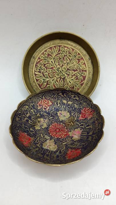 Dwa mni talerzyki podstawki mosiężne kolorowe Zamość