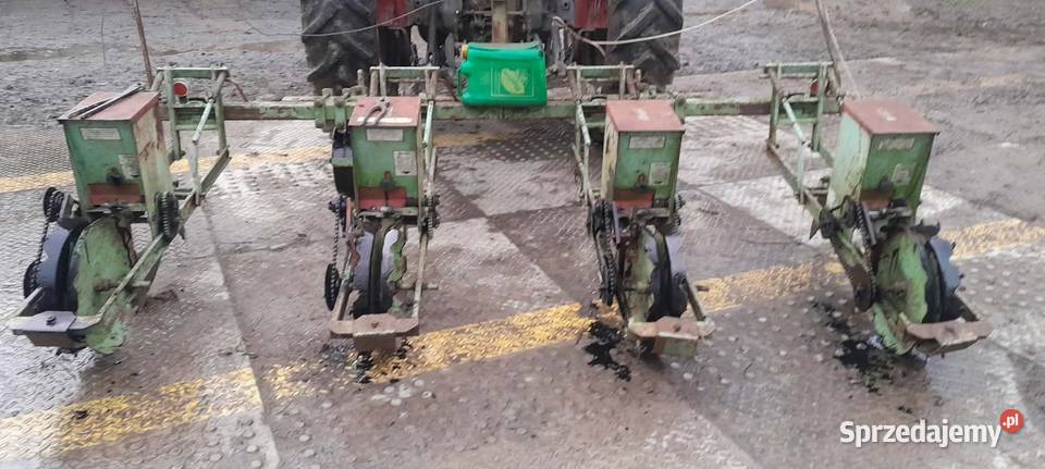 Siewnik do buraków gamma i do kukurydzy feldherr Brzostek