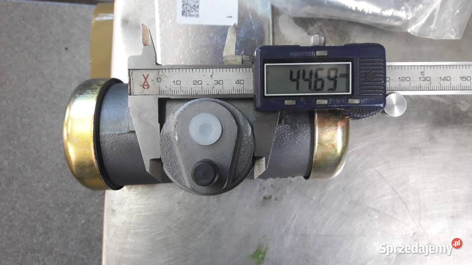 Cylinderek hamulcowy Mercedes 911 811 1013 1214