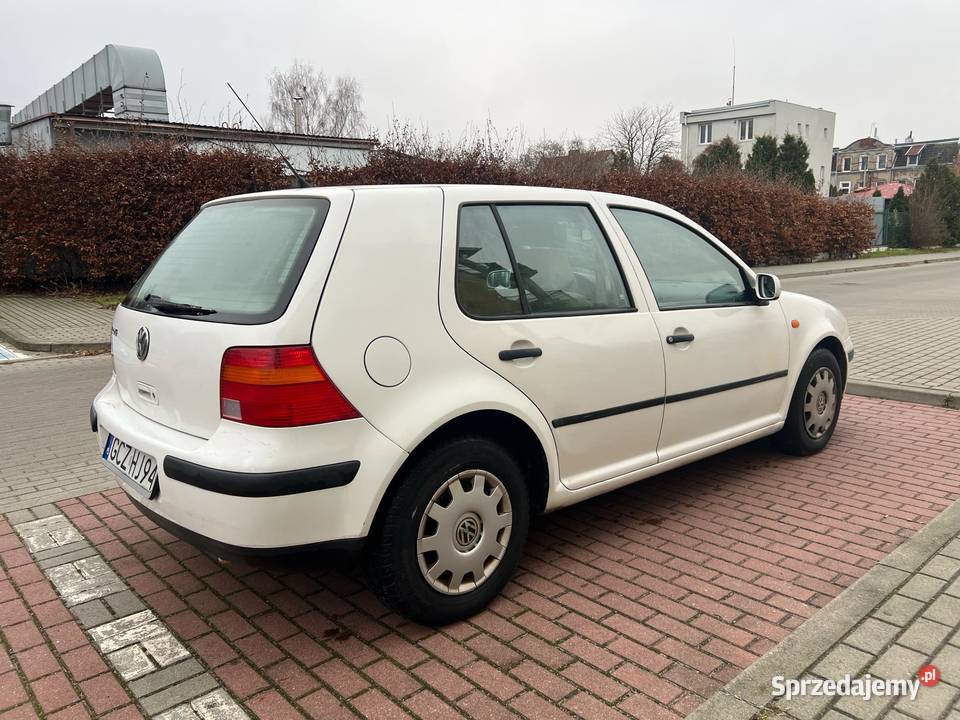 Vw golf 4 automat mały przebieg 140000km pomorskie