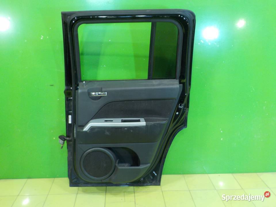 JEEP PATRIOT 24 B AUT 09r SUV 5D drzwi prawe tyl