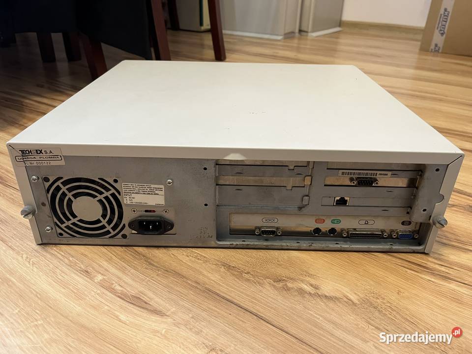 Zabytkowy komputer PC Compaq Deskpro 2000 5120 Brzana