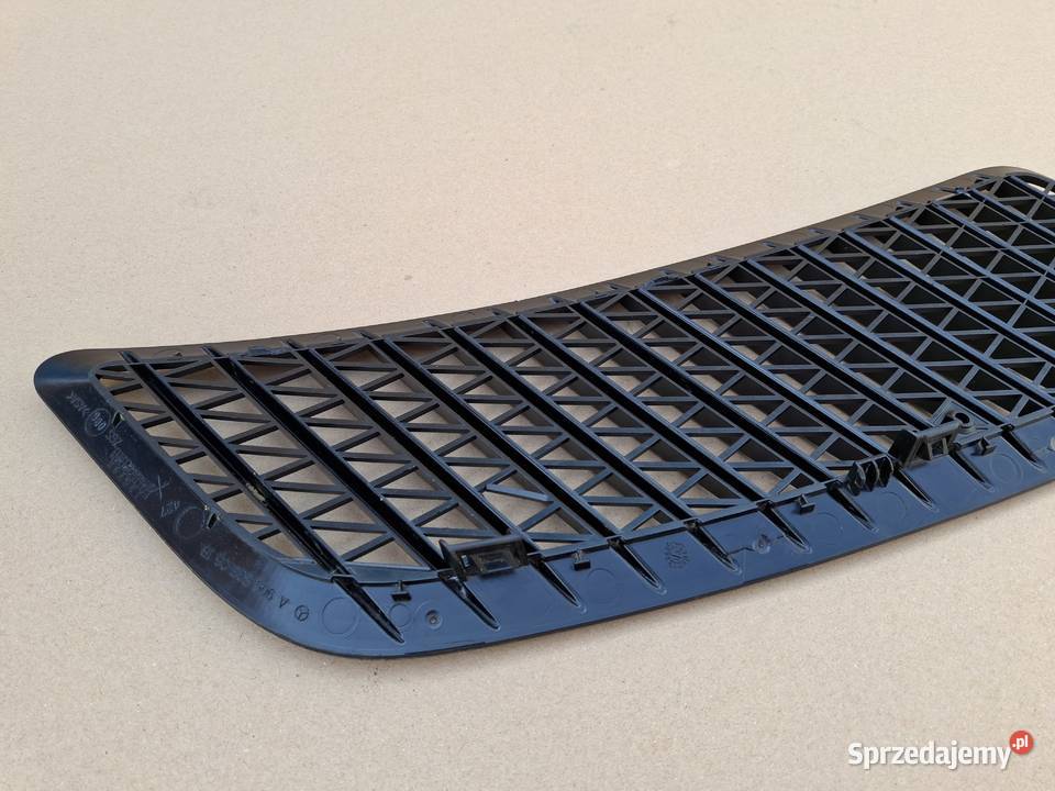 SPRINTER W906 KRATKA WLOT POWIETRZA MASKI LEWY osobowe Bieleń