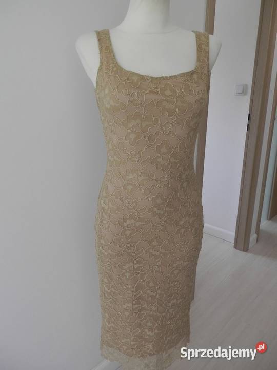 Sukienka Tiulowa Beżowa na Wesele Dopasowana