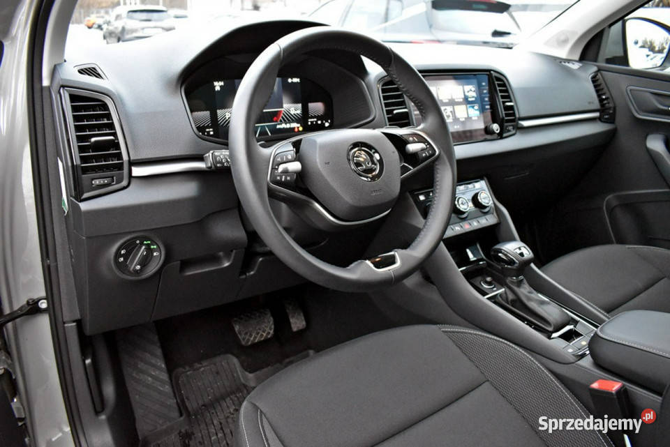 koda Karoq Bezwypadkowy Salon Polska Serwis ASO czujnik parkowania Łódź