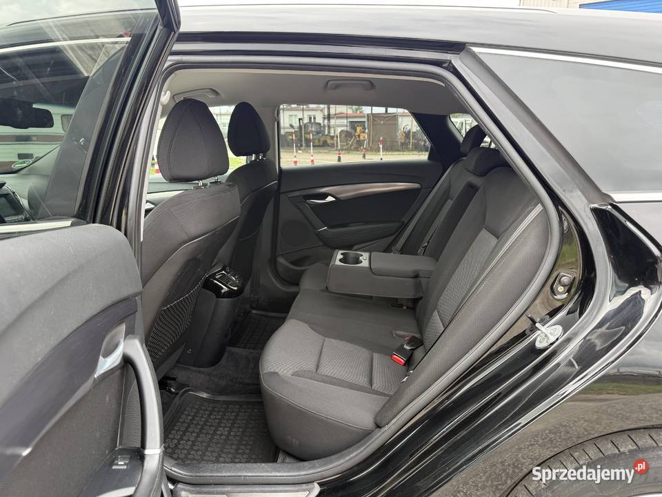 Hyundai i40 16 BENZYNA Klimatronik Nawigacja