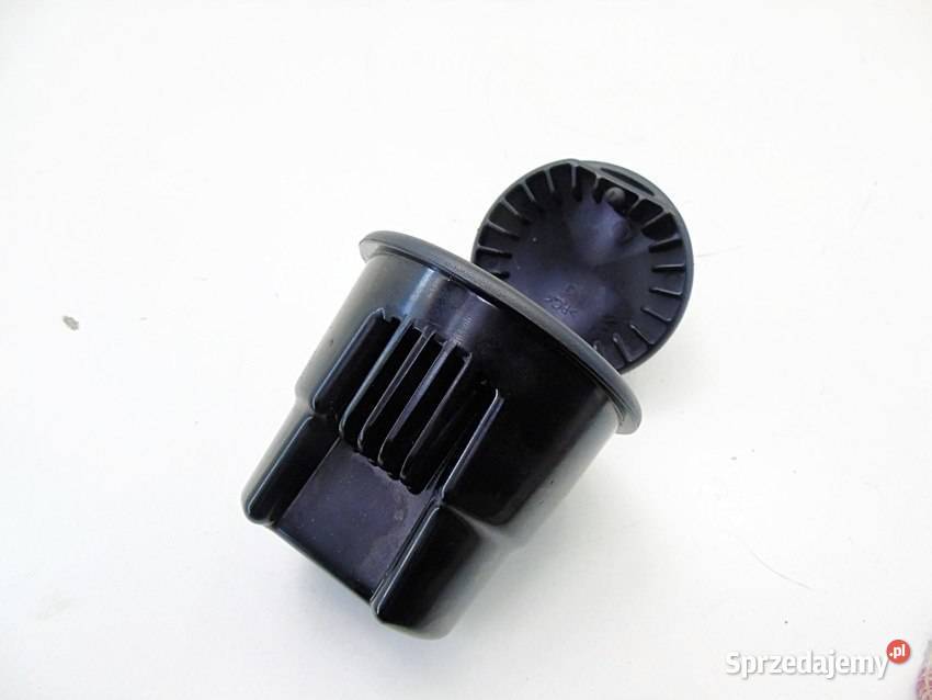 POPIELNICZKA ŚRODKOWA FOCUS MK3 III KOMBI Sosnowiec