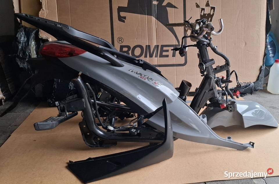 Piaggio Medley S ABS 125 2023r części sztyca Motocykle na części