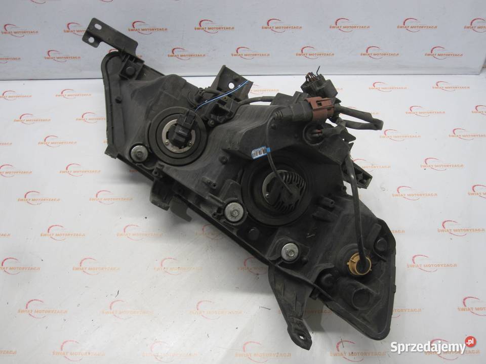 OUTLANDER II 08r lampa lewa przód ANGLIK Kielce