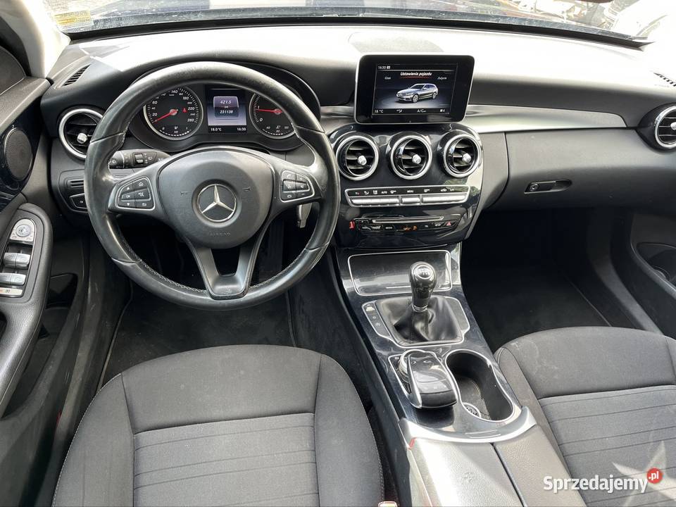 Mercedes cClasa W205 gniazdo AUX