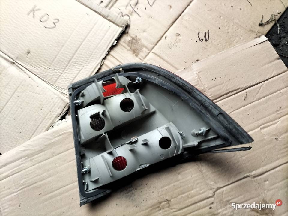 LAMPA TYLNA LEWA OPEL VECTRA B LEWA Kamień-Kolonia