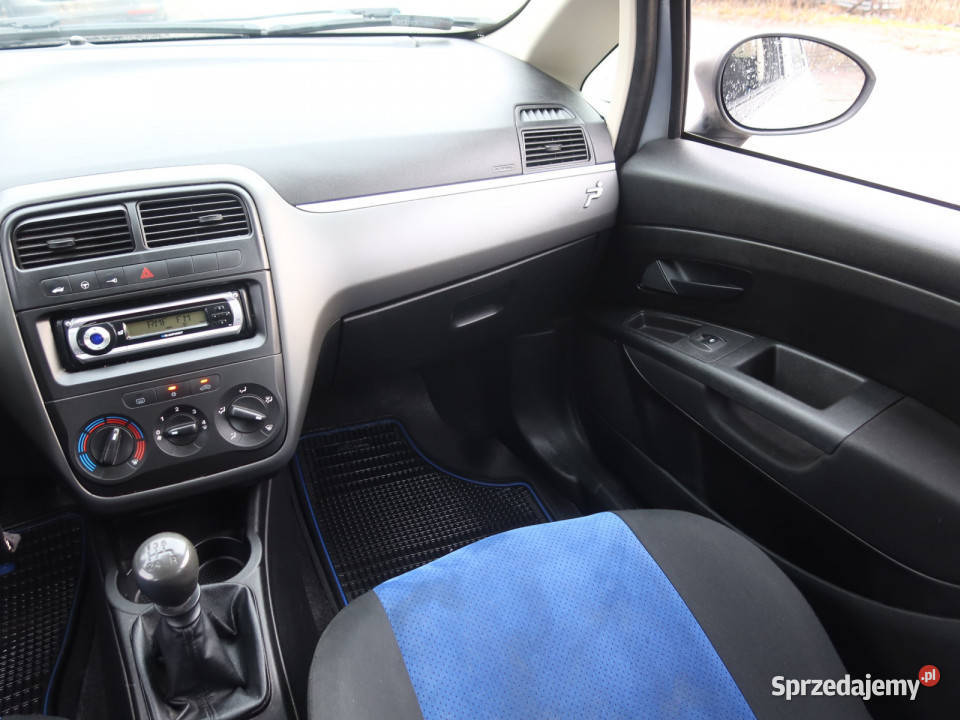 Fiat Grande Punto 14 srebrny Grande Punto