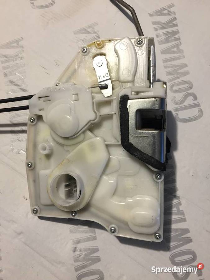 SX4 Sedici Zamek drzwi lewy przód Biertowice