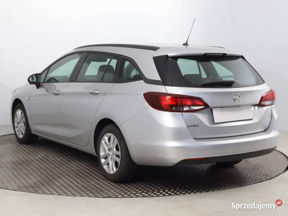 Opel Astra 12 Turbo manualna Bielany Wrocławskie