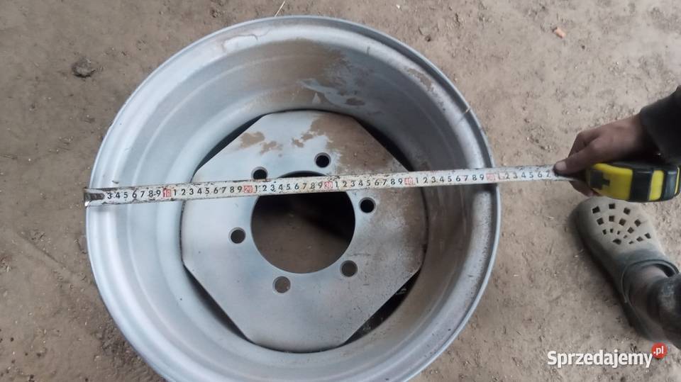 Przyczepa rolnicza Maszyny rolnicze Huta Turobińska