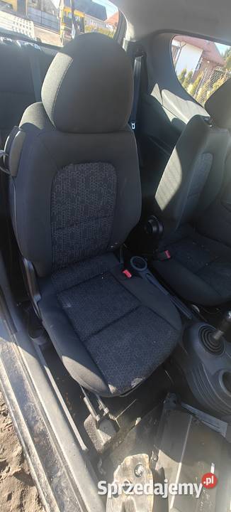 Uszkodzone Mitsubishi Colt 2012 uszkodzony Łochów