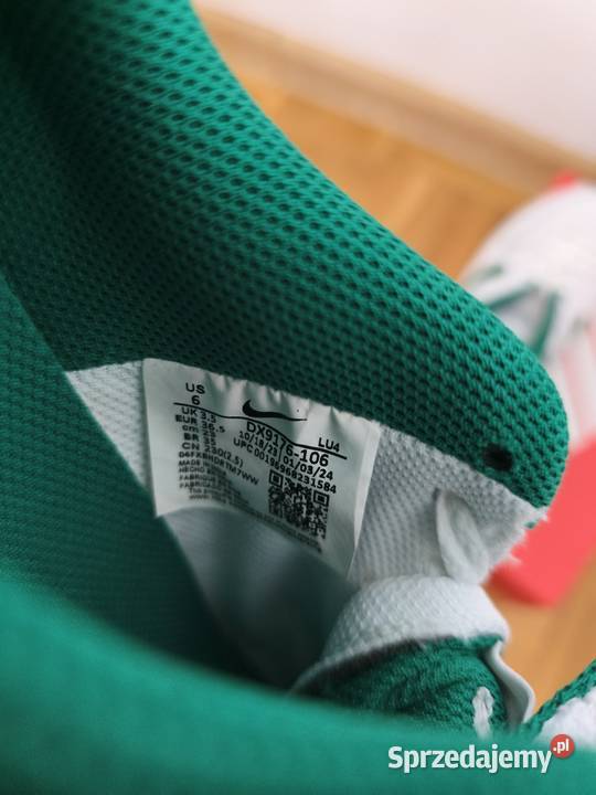 Buty Nike rozmiar 365 łódzkie Piotrków Trybunalski