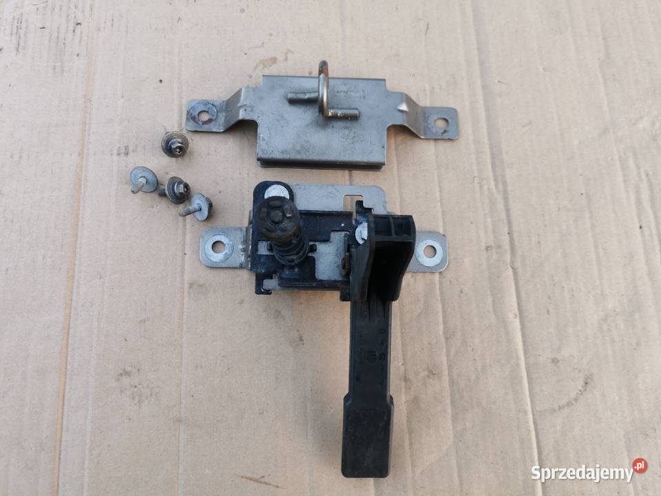 Rygiel zamek maski Renault Scenic 3 III