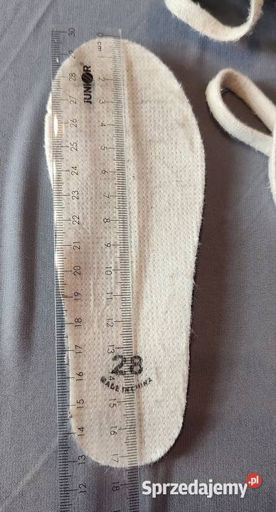 Łyżwy CCM dziecięce figurowe rozmiar 28 wkładka Jasień