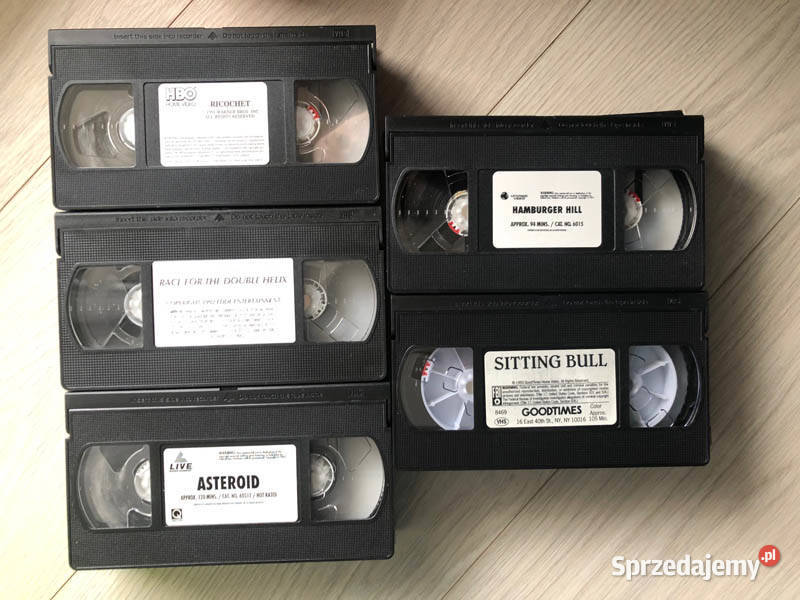 Oryginalne kasety VHS z wypożyczalni Filmy Kielce