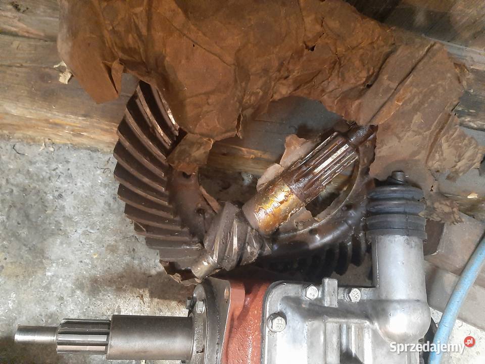 Pół oś star 660 krótką z długim frezem ciągnik Brzozów sprzedam