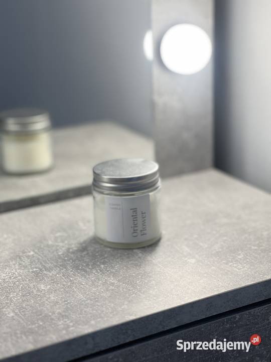 Świeczka świeca zapachowa scented candle Jasło