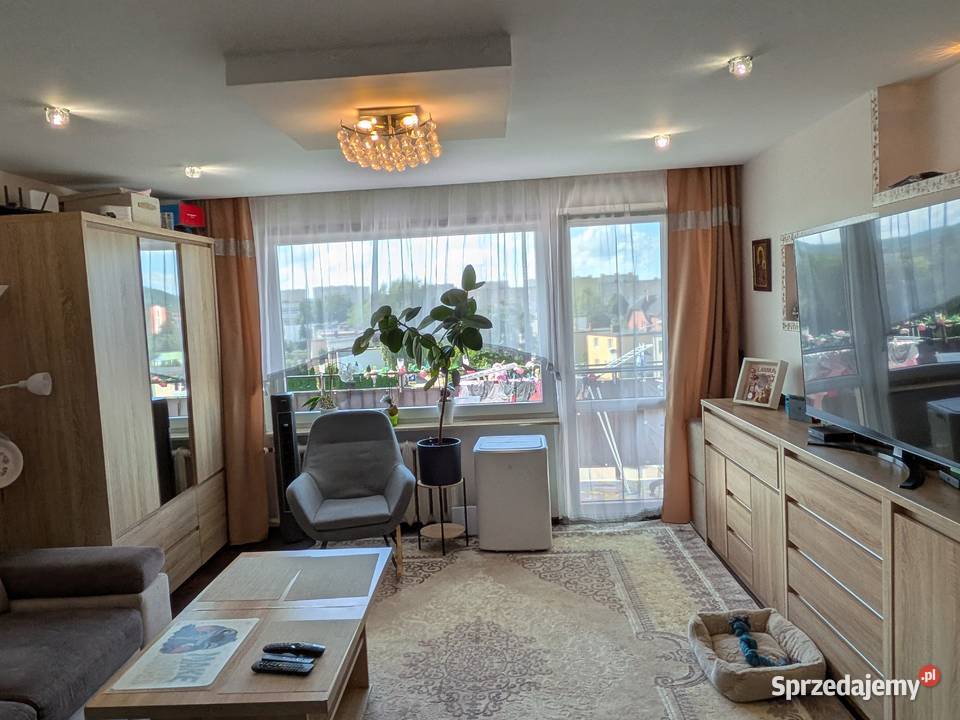 3 pokoje 6276m2 duży balkon 3 piętro Wejherowo pomorskie sprzedam