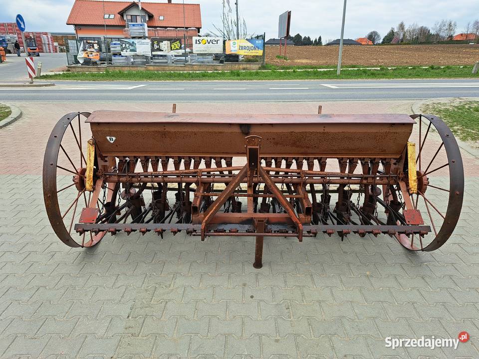 Siewnik do zboża zbożowy 23 lejki Meprozet Proszowice