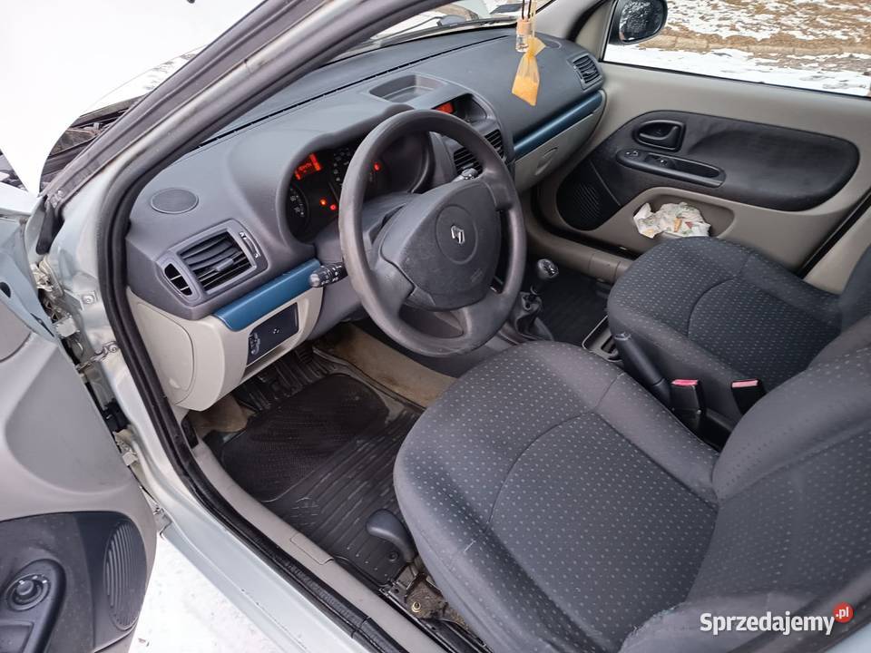 Renault Clio 12 benzyna 2004r śląskie Katowice