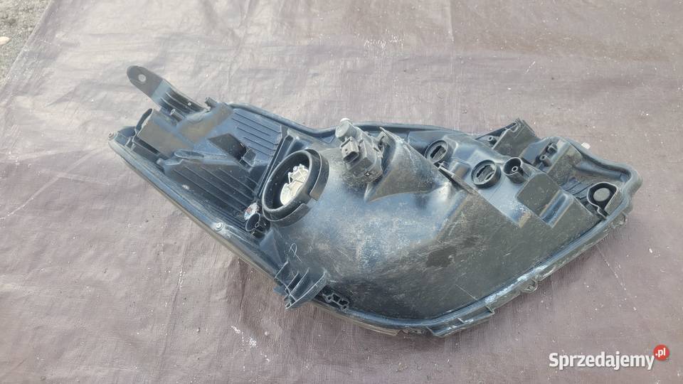 TOYOTA YARIS III LIFT 13 LAMPA LEWA PRZÓD Motoryzacja Ruda Śląska