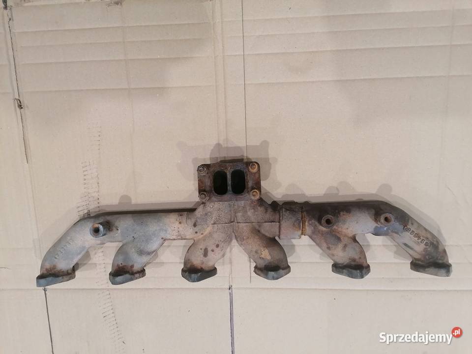 Kolektor wydechowy Case MX240 MX255 MX285 2388