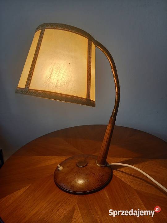 Lampka z abażurem lata 60 ub wieku Skierniewice sprzedam