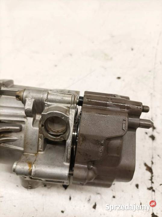 POMPA OLEJU A6541811600 20 CGI 45 AMG sprzedam