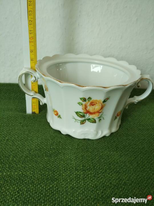 Cukiernicabomboniera porcelana żółte róże Ropa