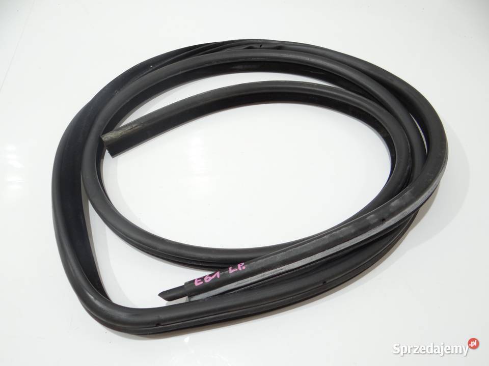 USZCZELKA DRZWI LEWY PRZÓD BMW E61 4295522 Strzyżewice sprzedam