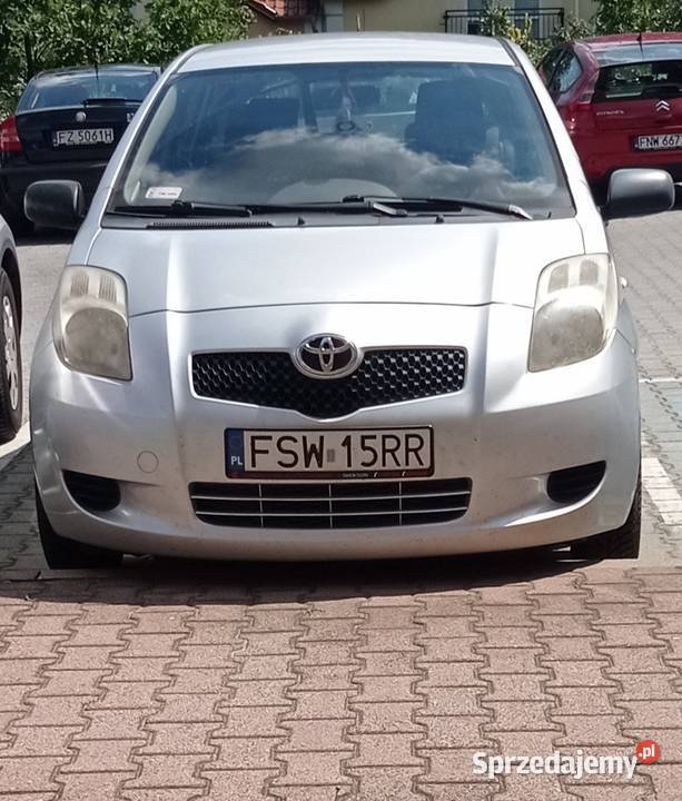 Toyota Yaris 10 Terra srebrny lubuskie Zielona Góra