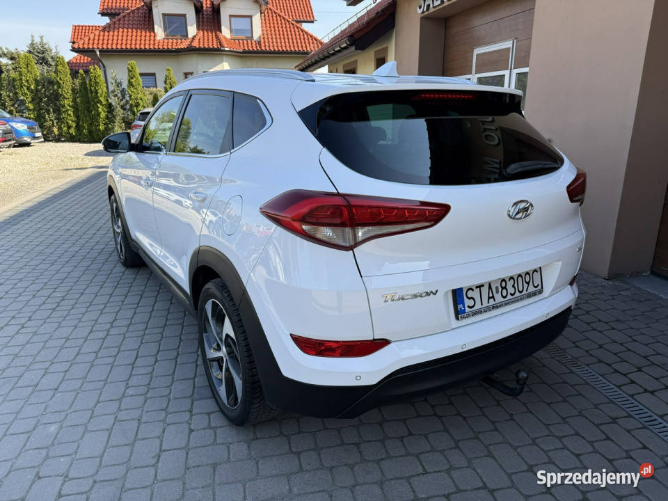 Hyundai Tucson 17 CRDI 115 Klima Navi EXECUTIVE 115KM Orzech