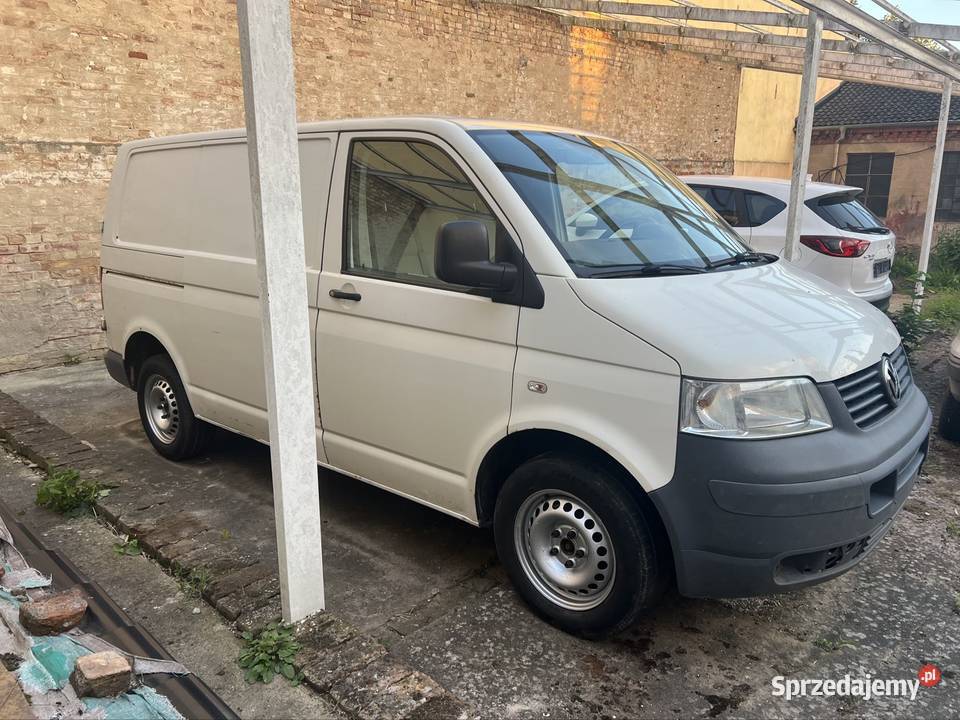 Volkswagen T5 Uszkodzony silnik Volkswagen Szczecin