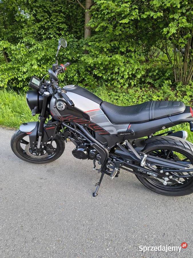 Benelli Leoncino 125 2022 przebieg 2600 Jaworzno