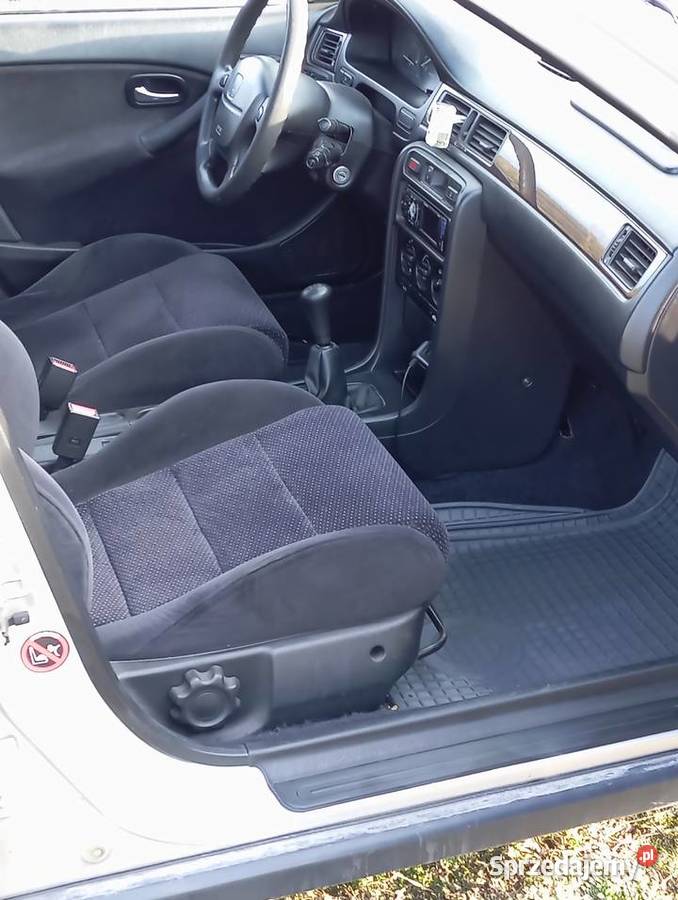Honda Civic mały orginalny przebieg manualna Parczew sprzedam