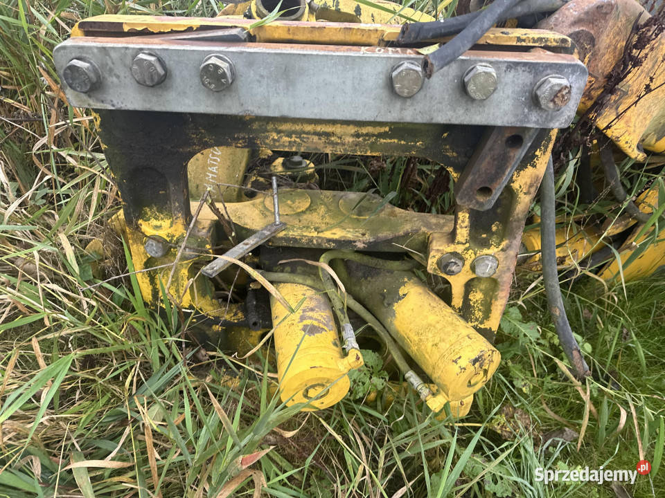 Komatsu Wb 93 wb 97 siłownik skrętu ramienia