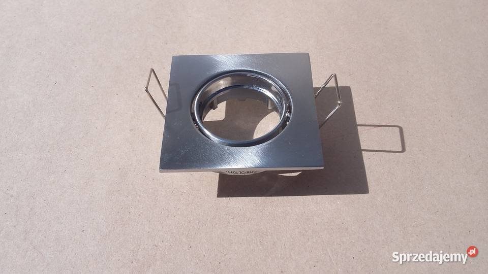 Oczko sufitowe wpuszczane MAŁE uchylne KWADRAT Warszawa sprzedam