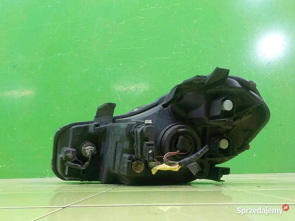 SUZUKI SX4 I LIFT 11r lampa prawa przod Suków